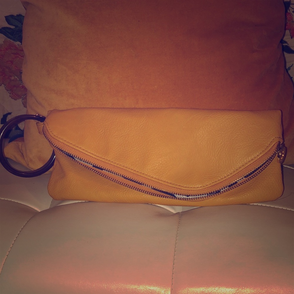 Mud Pie clutch